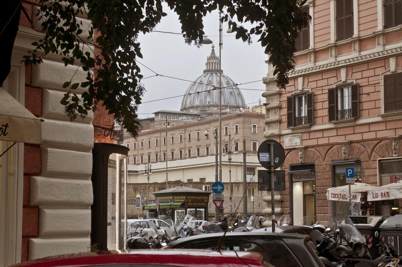 Piazza Risorgimento Studio Рим Екстер'єр фото